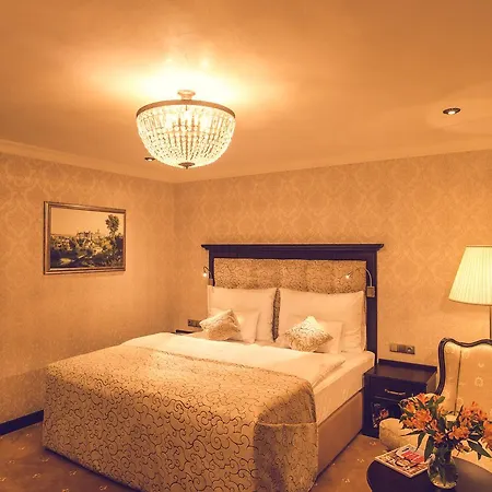 Florian Palace Jindrichuv Hradec