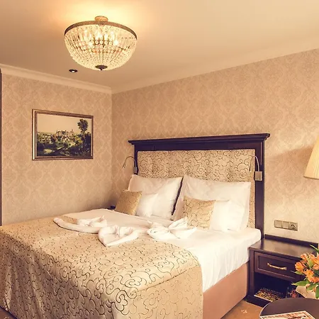 Florian Palace 4*